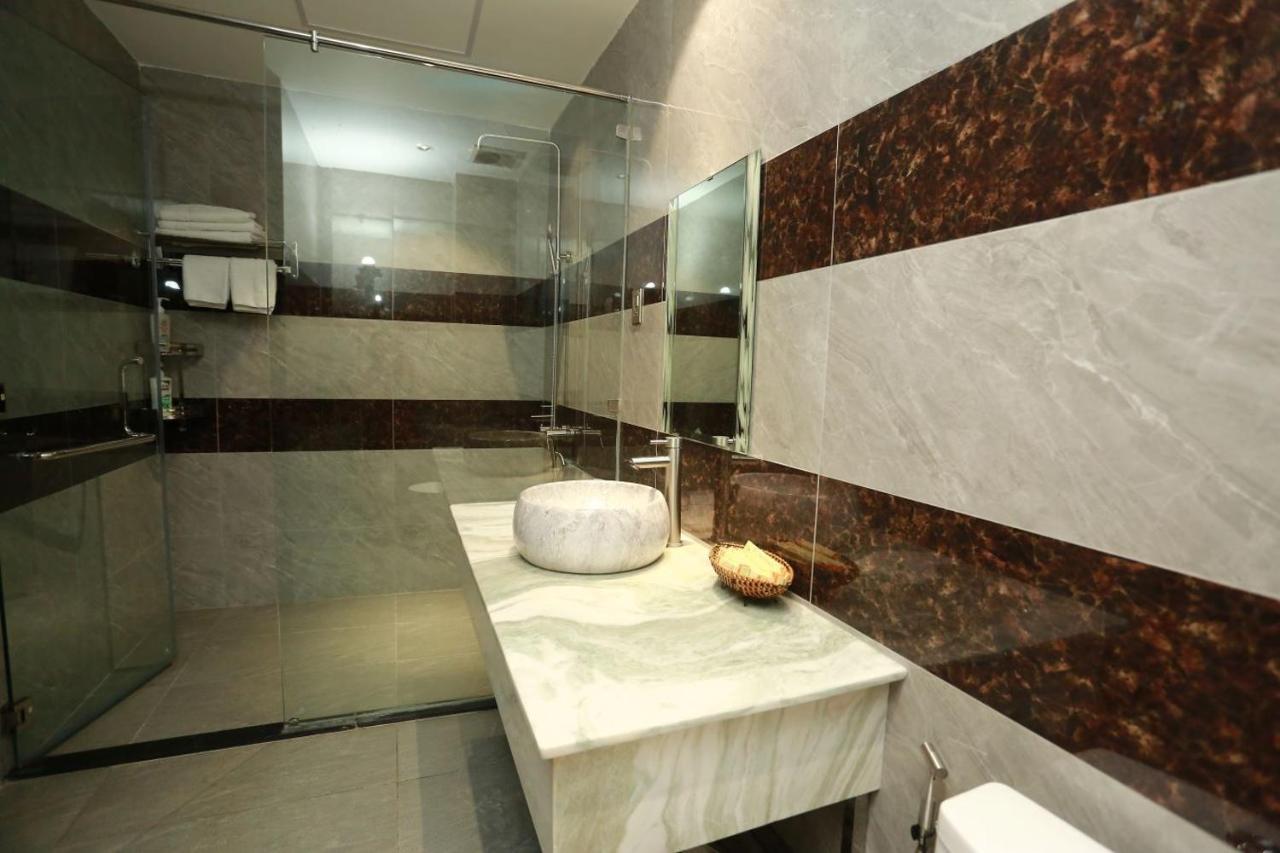 Thanh Tai Hotel 2 Хошимин Екстериор снимка